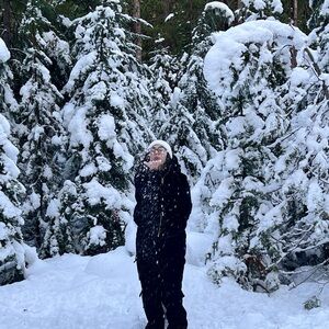 Follow on YT HolisticGirLiving ♠️ I’m LIVE